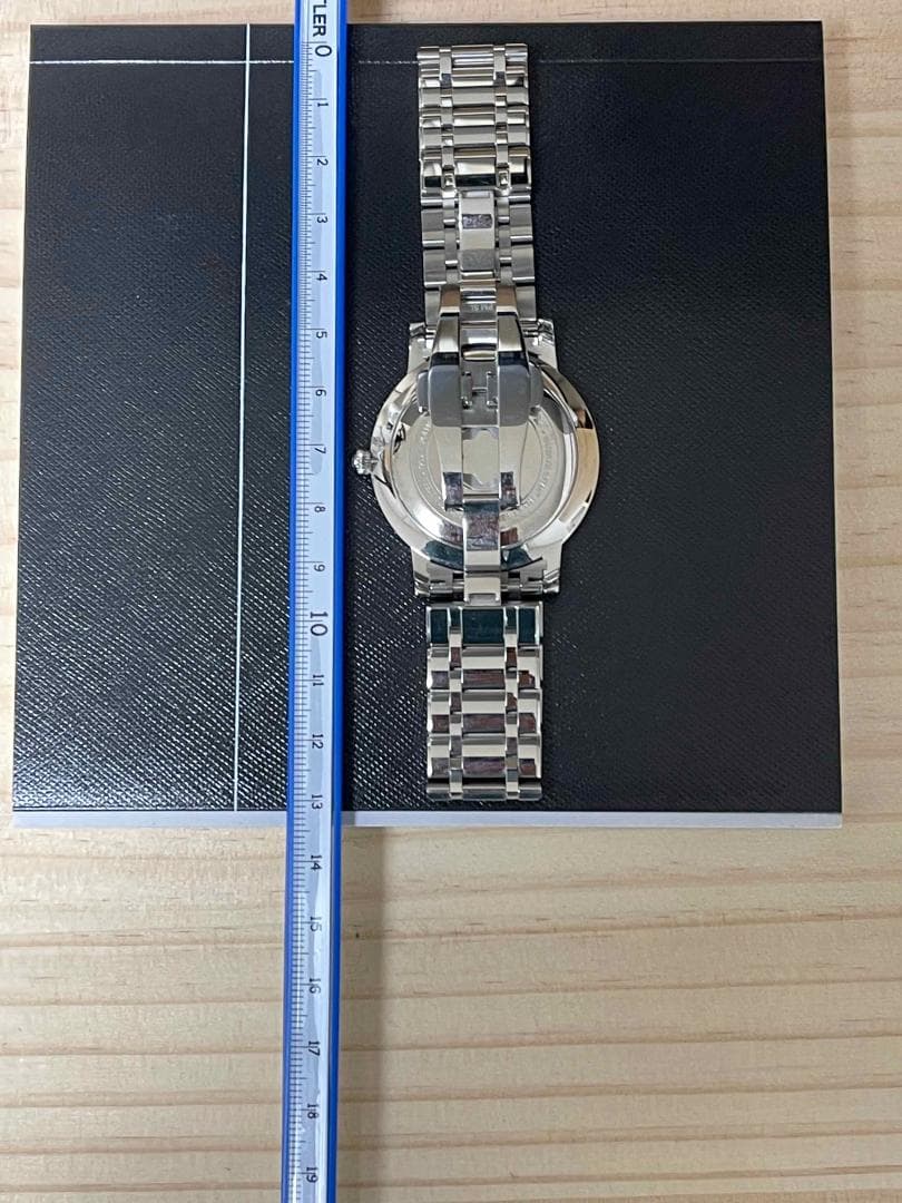 【極美品】モンブラン スター クラシック デイト 電池交換済 メンズ 時計