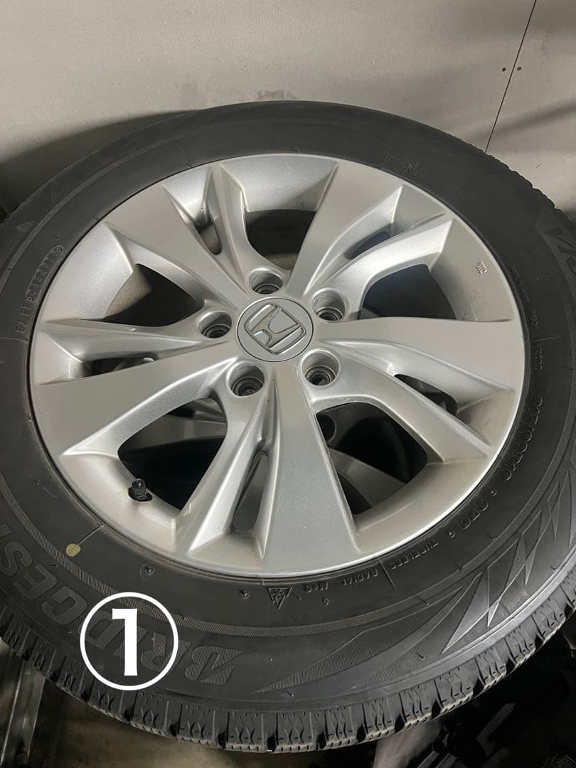 215/60R16 冬タイヤ　アルミホイール付き（※ホンダ専用ヴェゼル装着）