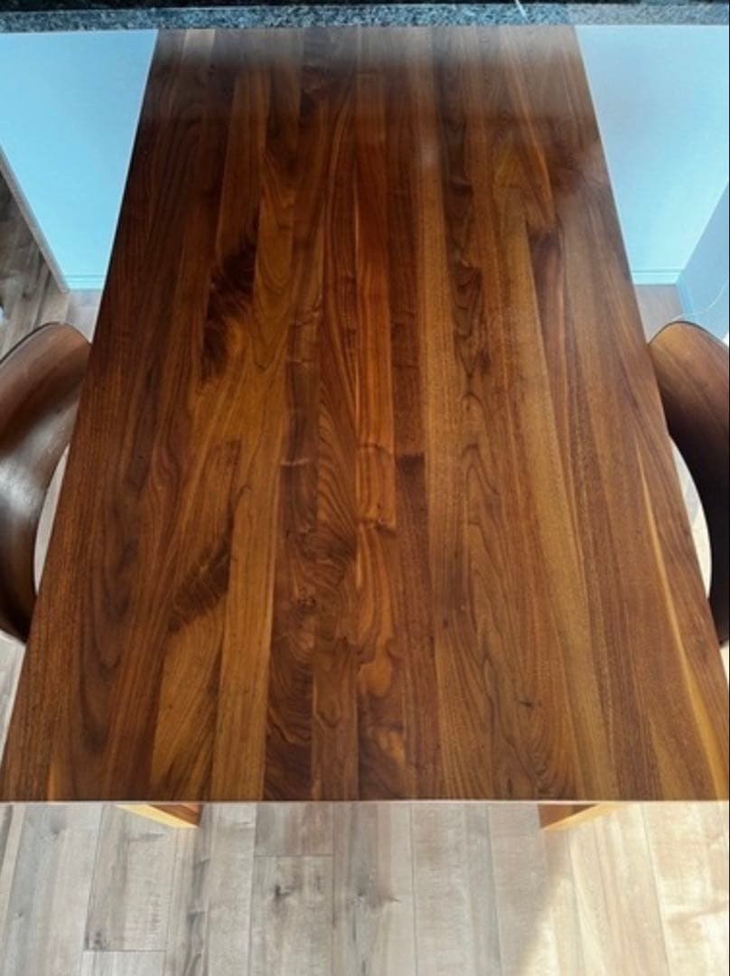 としー　机のみ