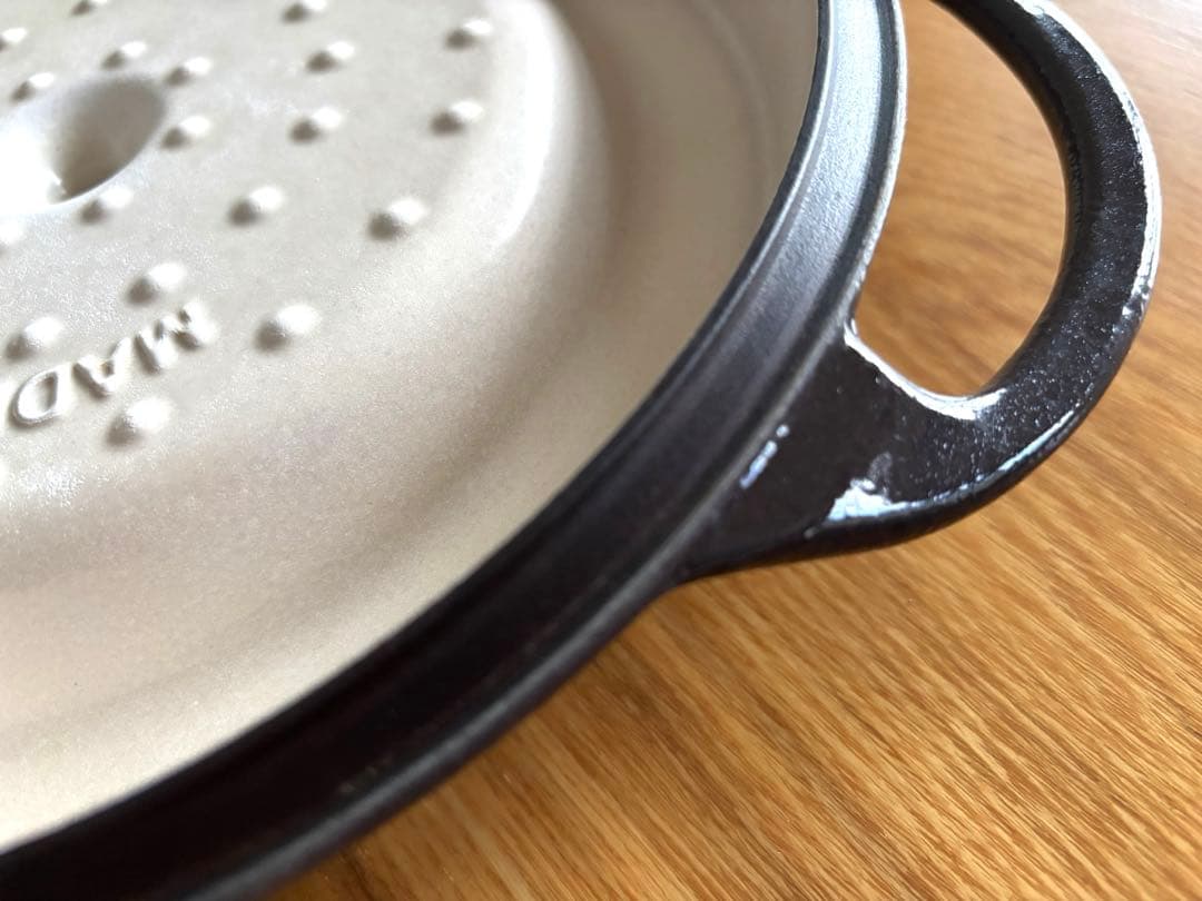 【美品】バーミキュラ　オーブンポットラウンド　22cm 両手鍋 パールブラウン