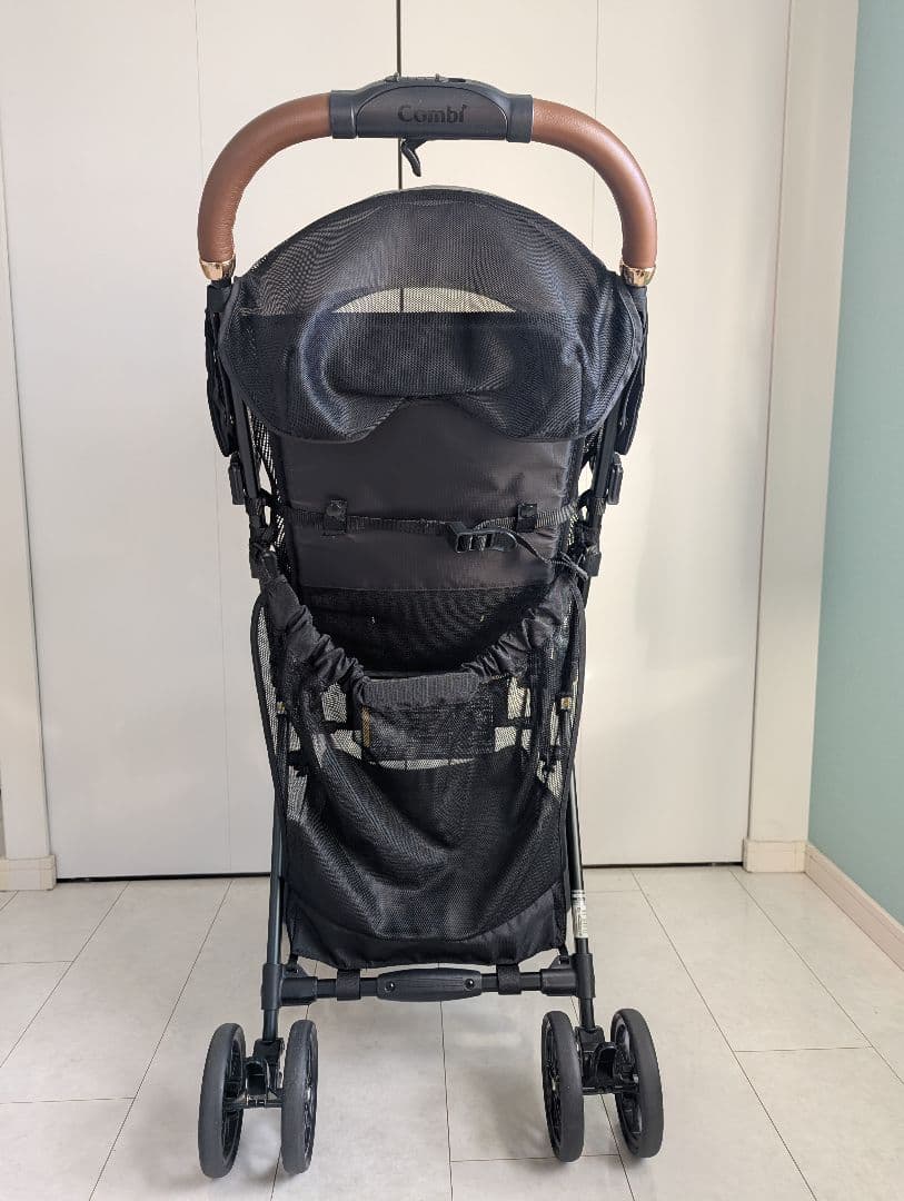 ✨超美品✨ Combi 軽量B型 Acbee plus AN エクリュグレー