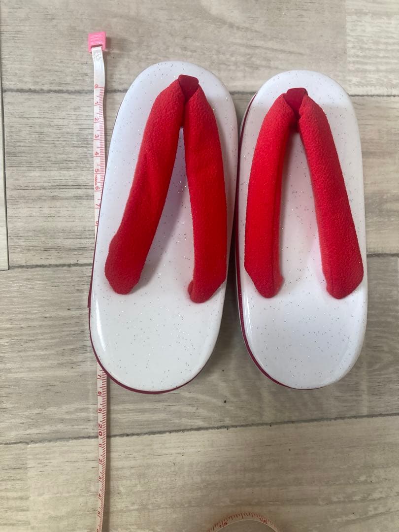 七五三　かわいい花柄着物(3〜5歳児女の子)フルセット アクセサリー多数付き