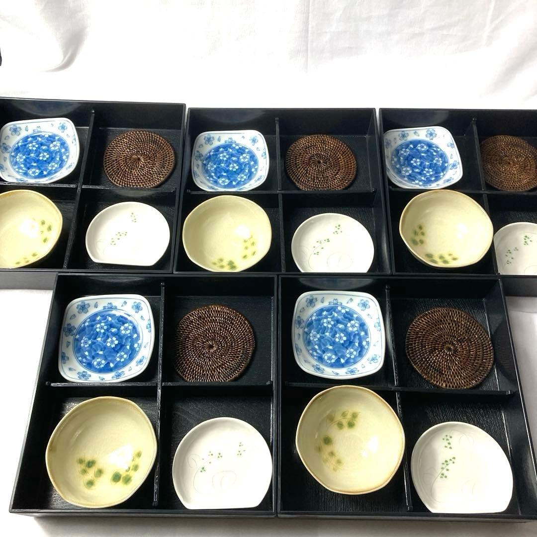 -食器セット 8.5寸　木目松花堂　黒渕朱 4つ仕切り箱 正月　祝膳　5セット