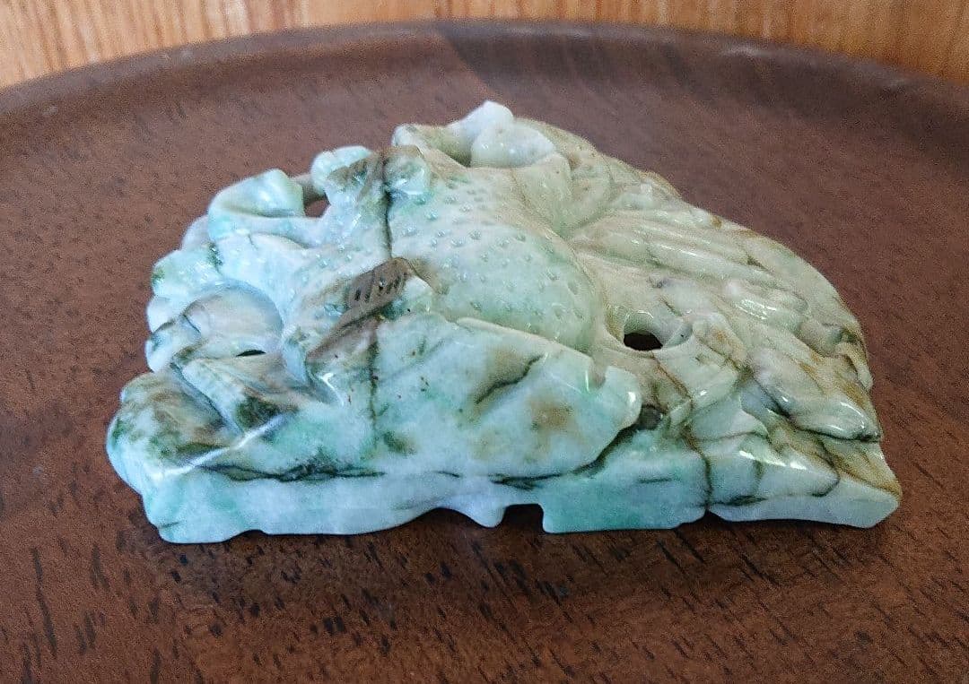 翡翠の置物