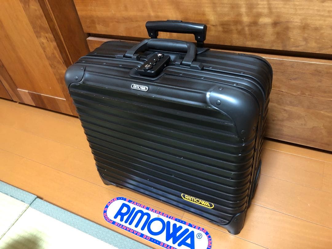 ま〜とん ☆美品☆激レア☆RIMOWA リモワ　ステルス　ビジネストロリー