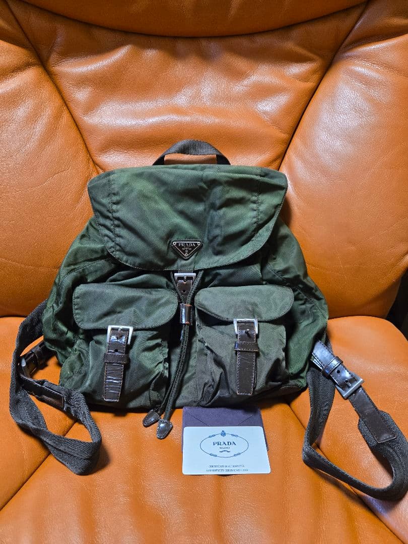 PRADA　プラダ　オリーブグリーン　バックパック　リュック　白タグ