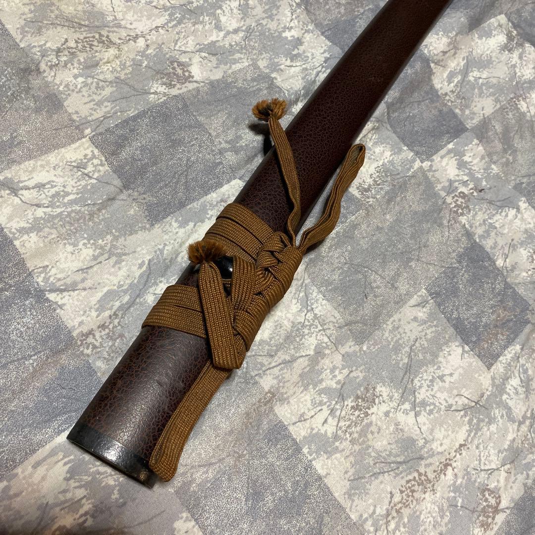 上級模造刀 茶柄 鶴松図楕円鍔 茶鱗鞘