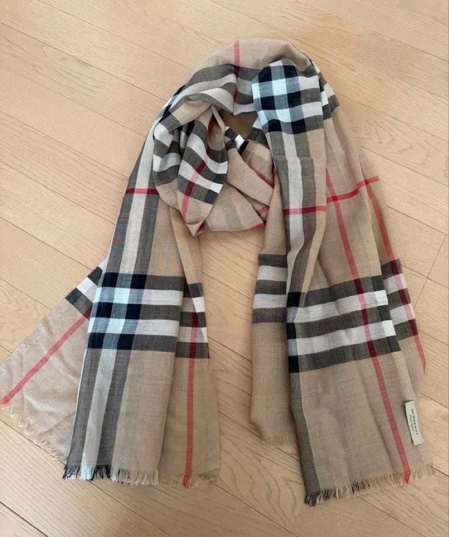 美品BURBERRY チェック柄ストール　大判