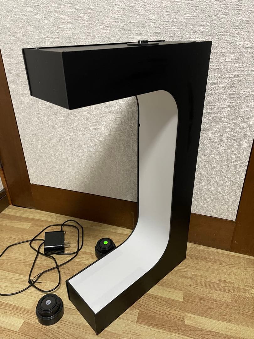 FLYSHOES スニーカー ディスプレイ 空中浮遊　レア　スタンド　収納