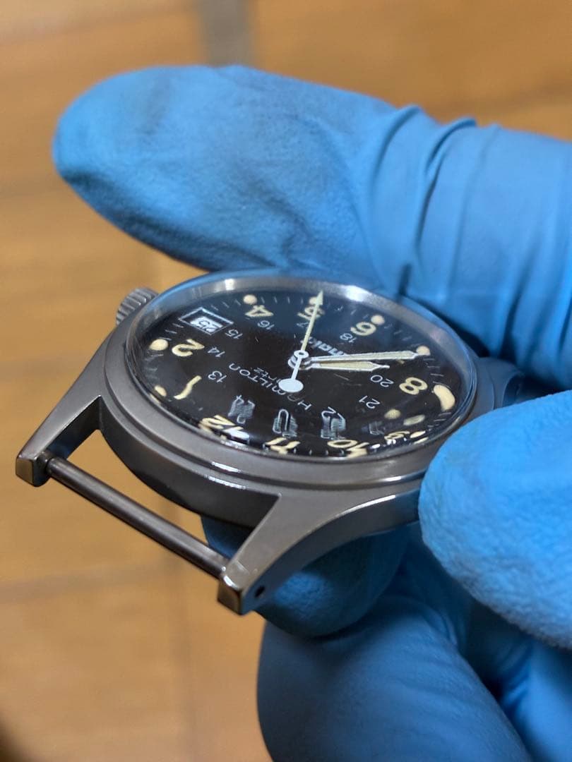 HAMILTON カーキ 9797 クォーツ 黒文字盤 電池交換済み 可動品
