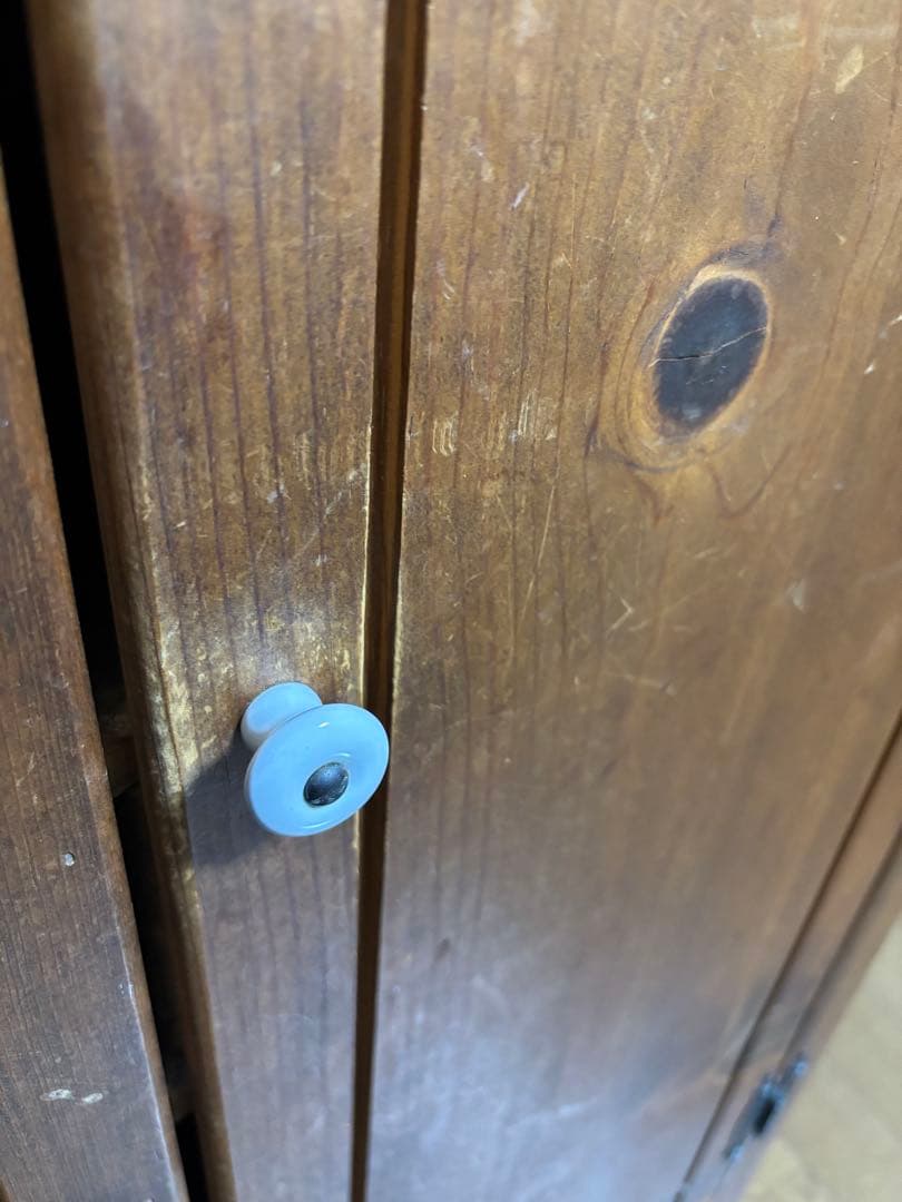 カントリーキャビネット