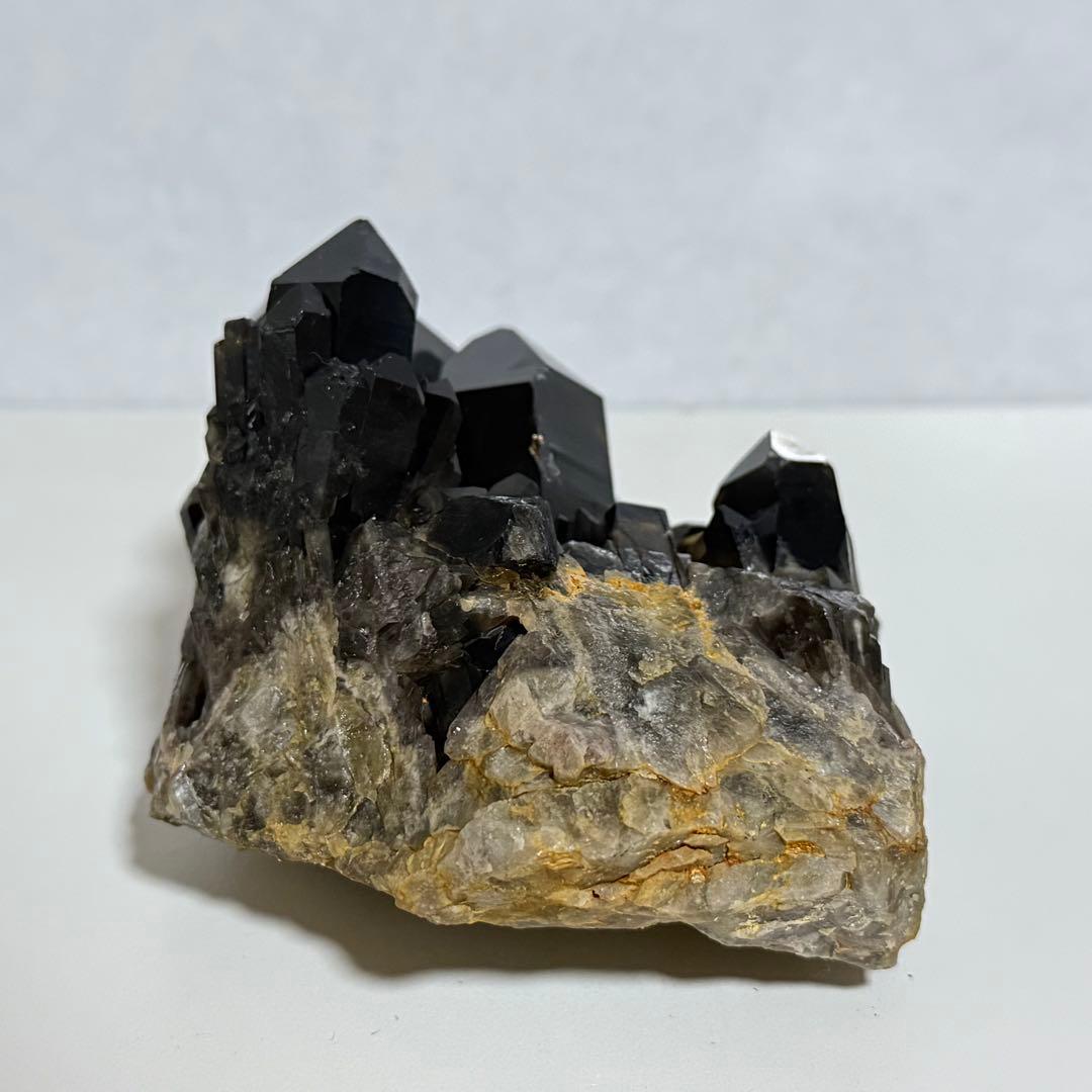 黒水晶 モリオン クラスター 台座付 漆黒 コンゴ産 原石 天然石 魔除け