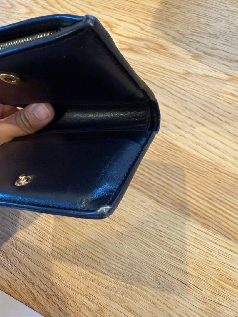 中古　CELINE ブラック 二つ折り財布