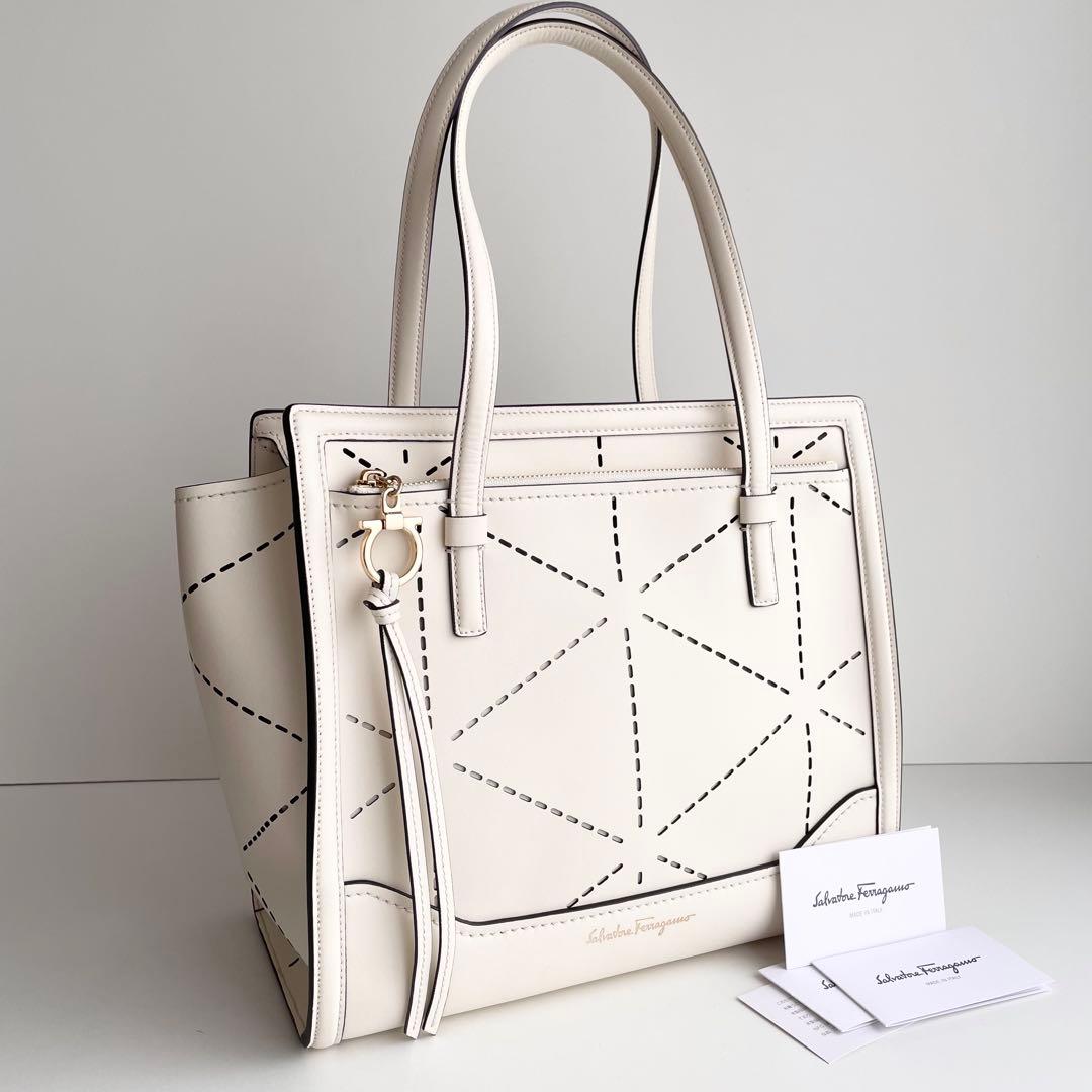 サルヴァトーレ フェラガモ トートバッグ エイミー ガンチーニ レザー 新品保管