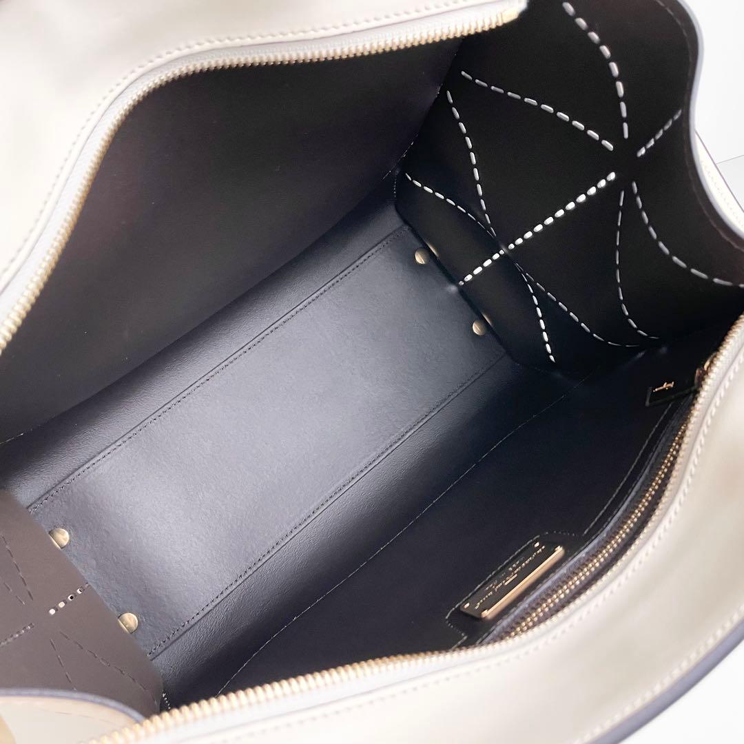 サルヴァトーレ フェラガモ トートバッグ エイミー ガンチーニ レザー 新品保管