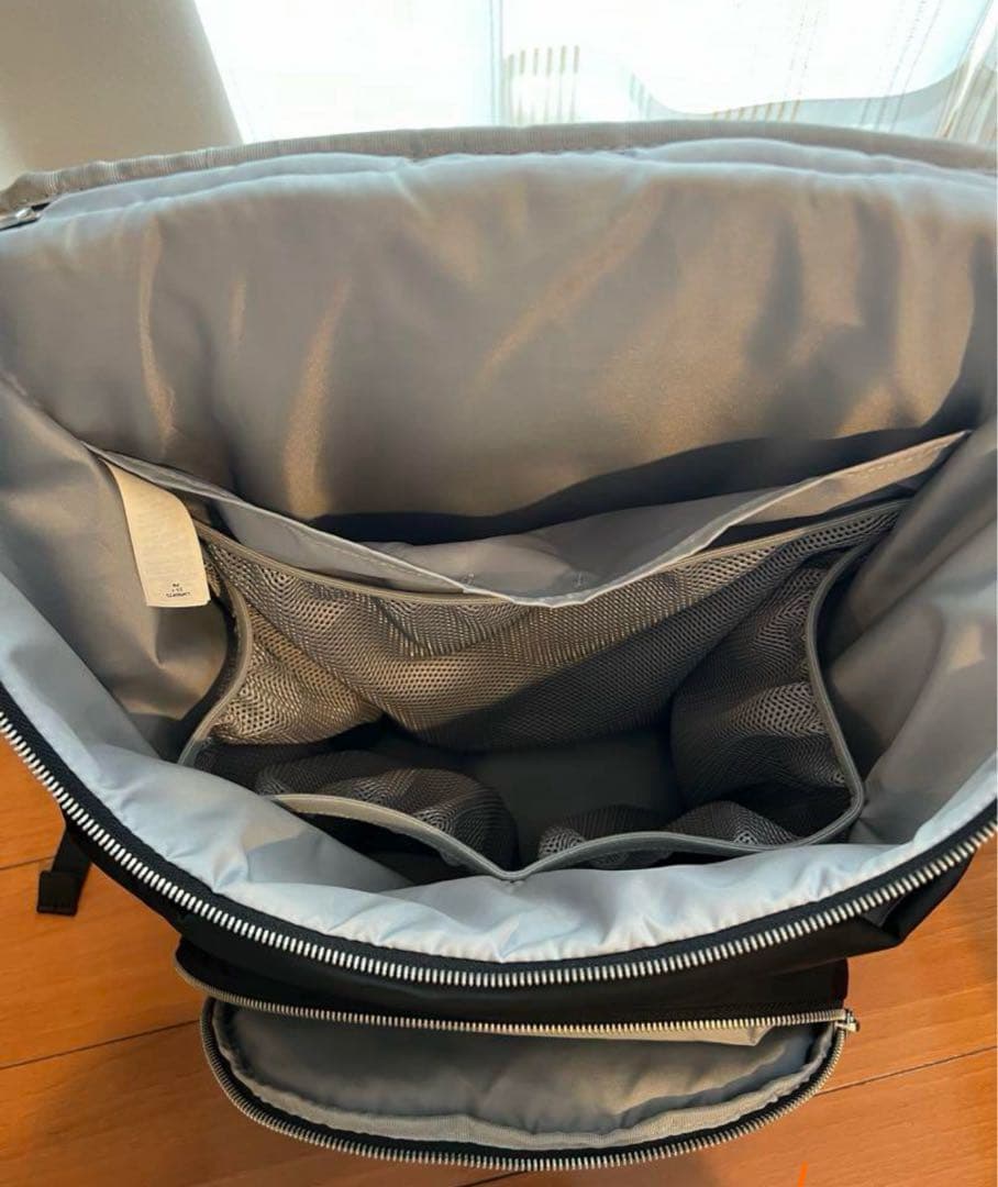 Lululemon 黒 マザーズバッグ　リュック