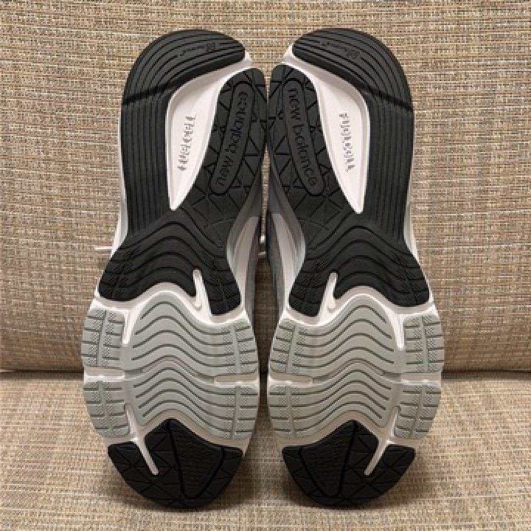 靴 New Balance 990v6
