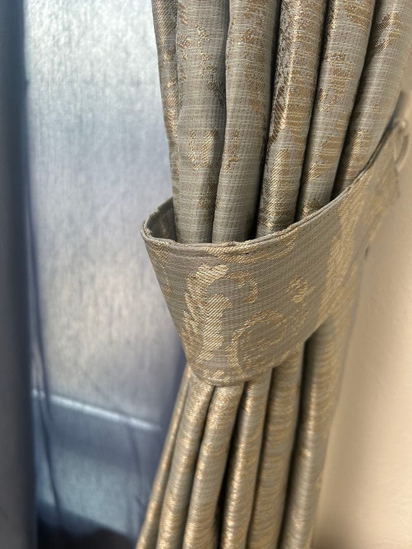 新品　カーテン　サンゲツ　sangetsu ダマスク柄