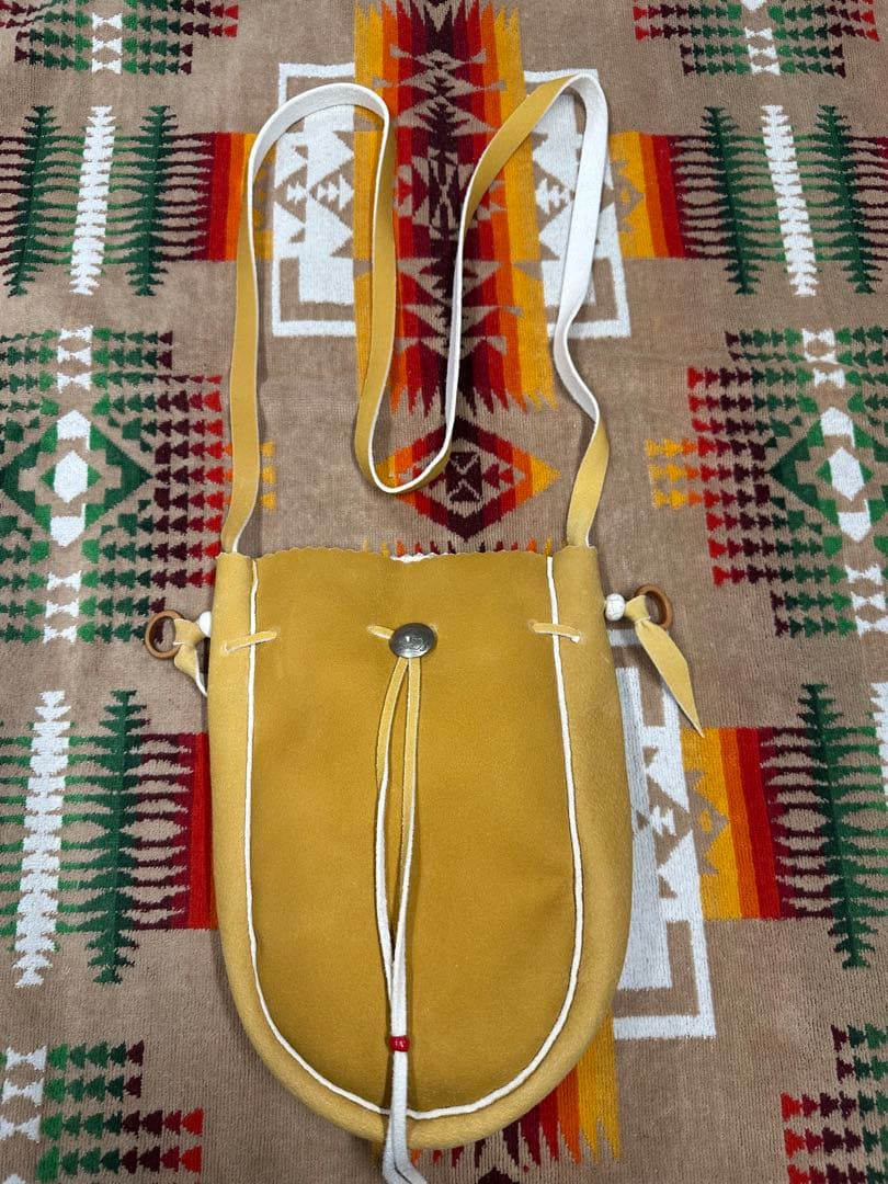 鹿革巾着ポーチ　スモーク