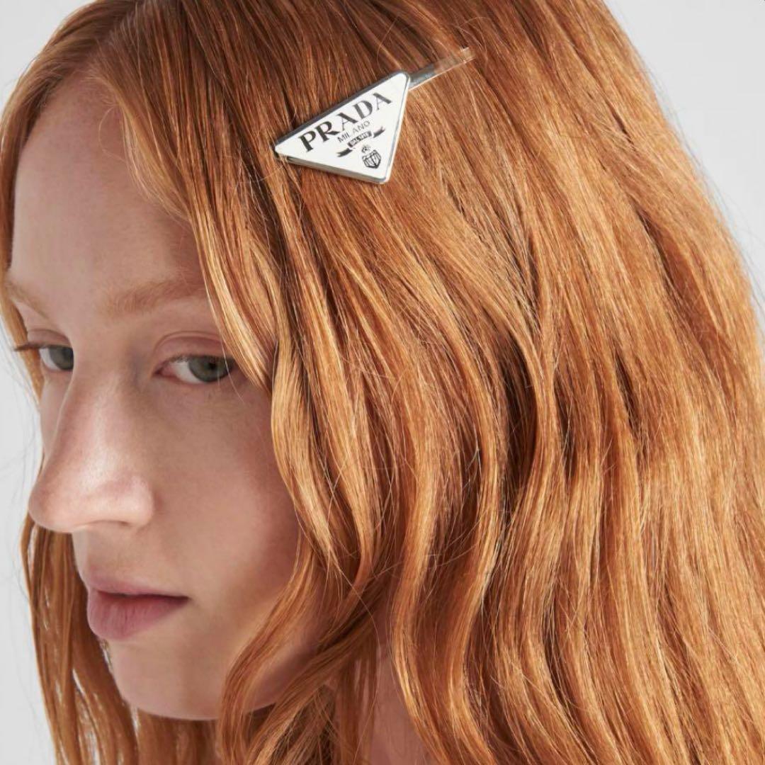 未使用☆正規品　PRADA プラダ　メタルヘアクリップ　ヘアアクセ　ヘアピン
