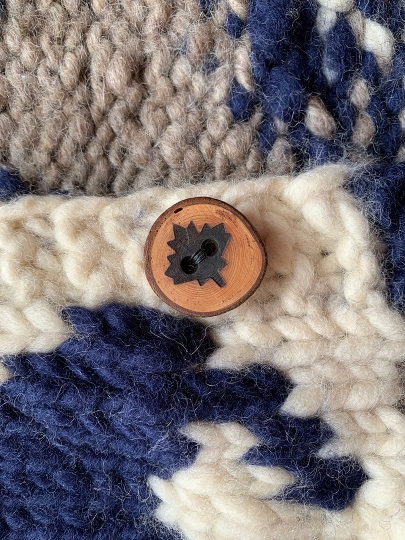 【専用】カナディアンカウチンセーター　メイプルボタン