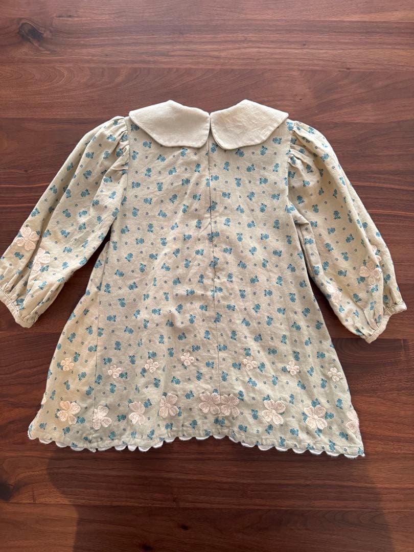 apolina ワンピース　2-3y