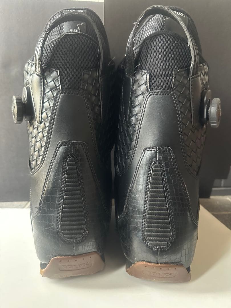 美品スノーボードブーツ ブラック w BOAシステム