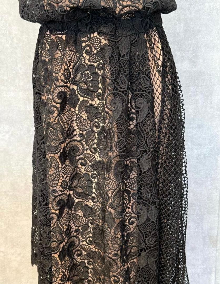 N°21 ヌメロヴェントゥーノ アシンメトリー総レースワンピース