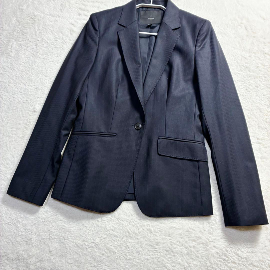 極美品 アイシービー パンツスーツ ストライプ 濃紺 ウール混 春物