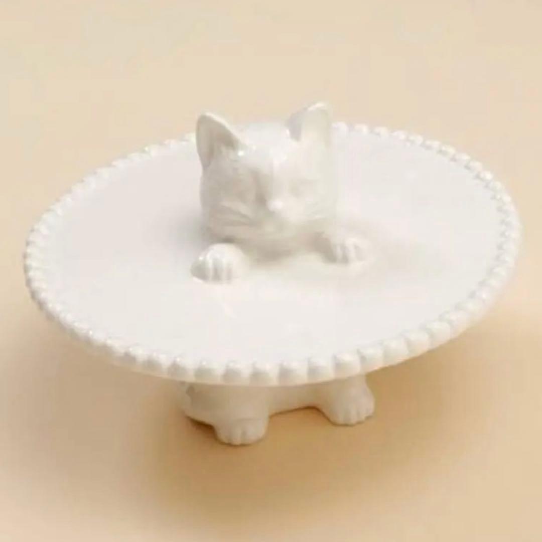 アフタヌーンティー　Cats NapTimeねこ置物猫の陶器ケーキスタンド
