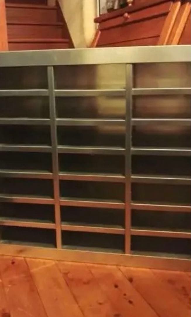 スチールキャビネット　ラック　シェルフ　書類収納　インダストリアル　棚　ロッカー