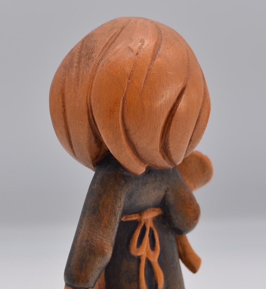 花を持つ少女　アンリ　ANRI　ジークフリート　木彫人形　イタリア　14ｃｍ