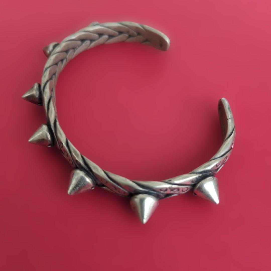 ⚫️ gundaスパイク付きシルバー製 THORN BANGLEソーン バングル