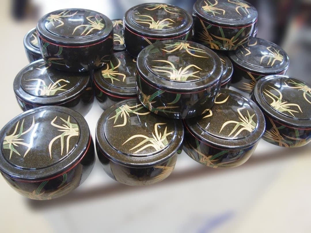 中古　寿司桶　ちらし寿司　天丼などに　桶　16点 　蓋付き