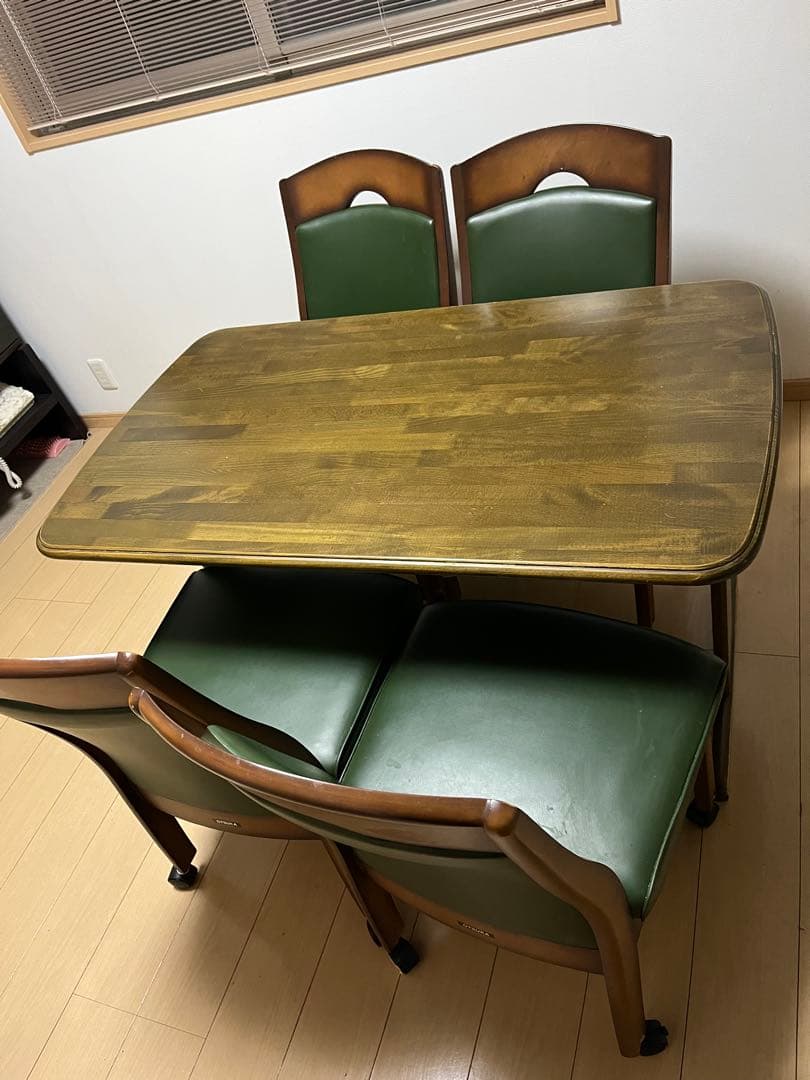 木製ダイニングテーブル（愛媛発です）（椅子4脚は別売です）