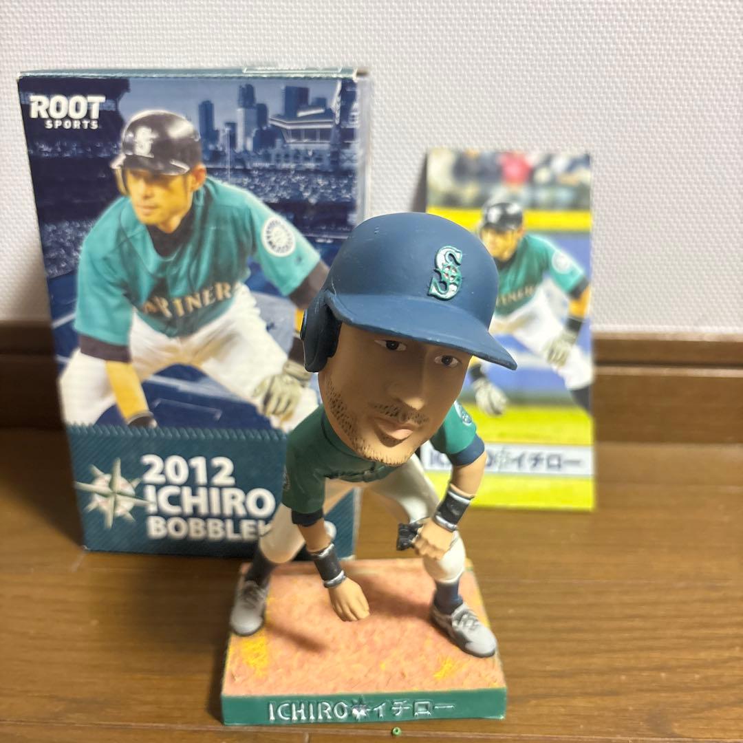 イチロー　ボブルヘッド フィギュア