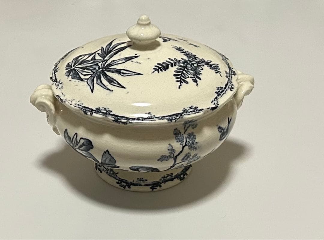 アンティーク　小物入れ