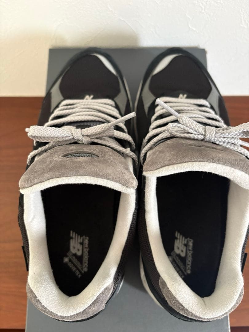 靴 New balance M2002RXD