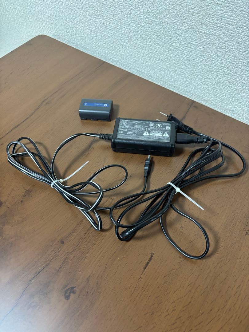 美品/ソニー ハンディカム DCR-TRV70 動作確認済