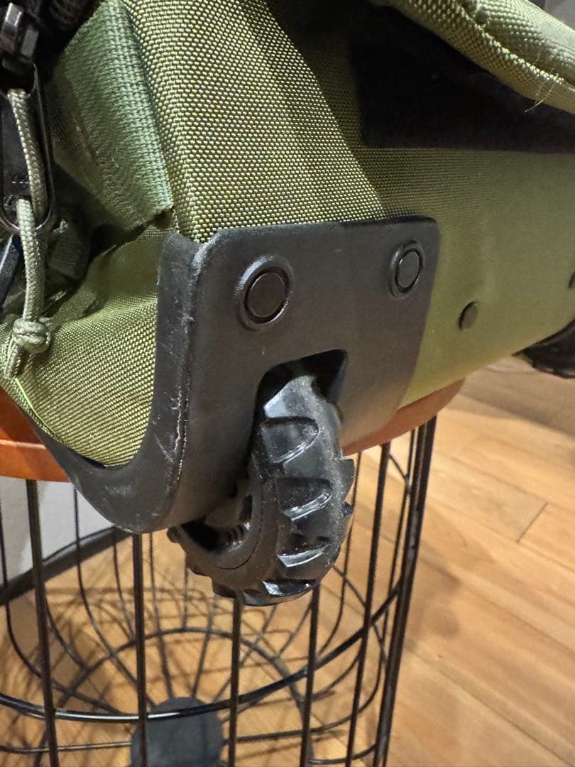 【美品】カリマー　クラムシェル40 オリーブ