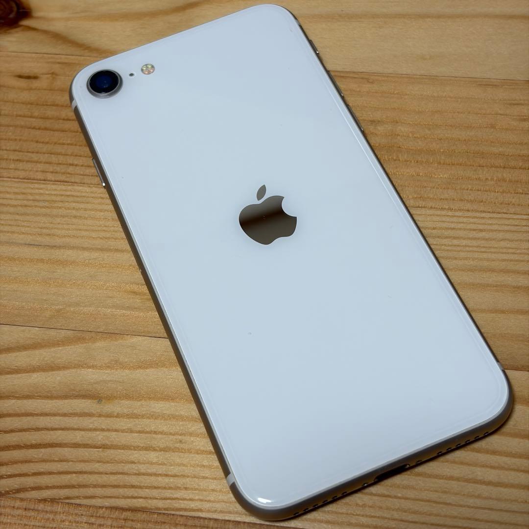 え*】様 バッテリー新品　iPhoneSE第3世代64GB SIMフリー　美品