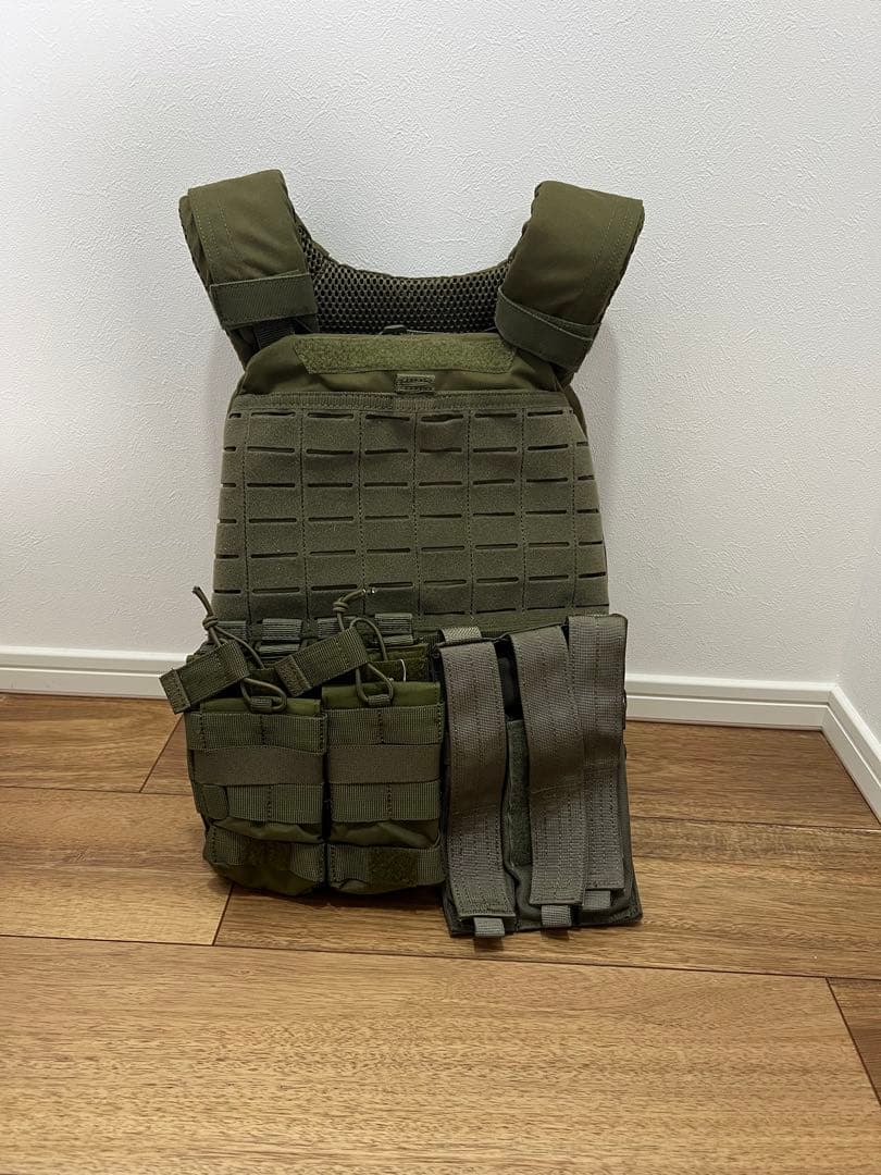 実物　5.11 TACTICAL　TacTec™ Plate Carrier