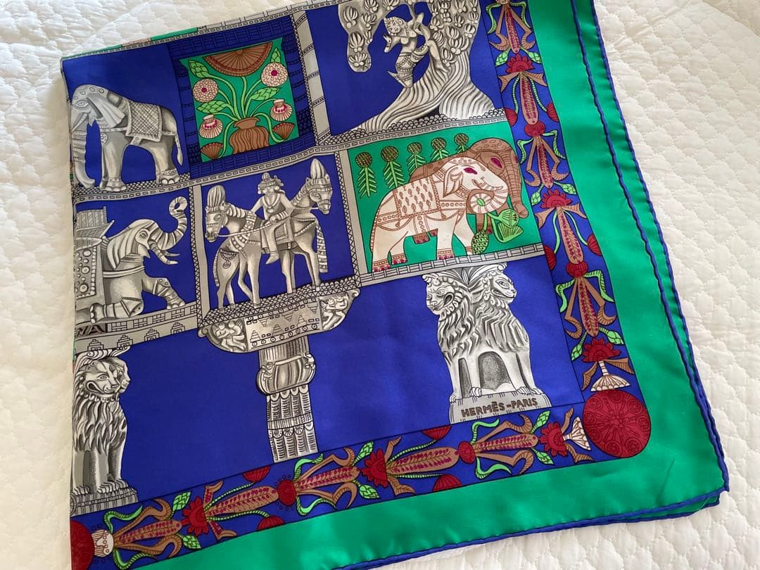 HERMES カレ 90 TORANA シルクスカーフ