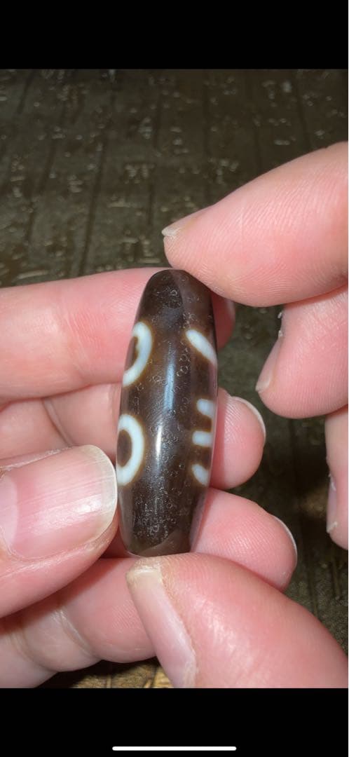 ③チベット 西藏 二眼普賢菩薩天珠 無数の馬蹄痕 龍鱗 種子字 高級天珠 老瑪瑙