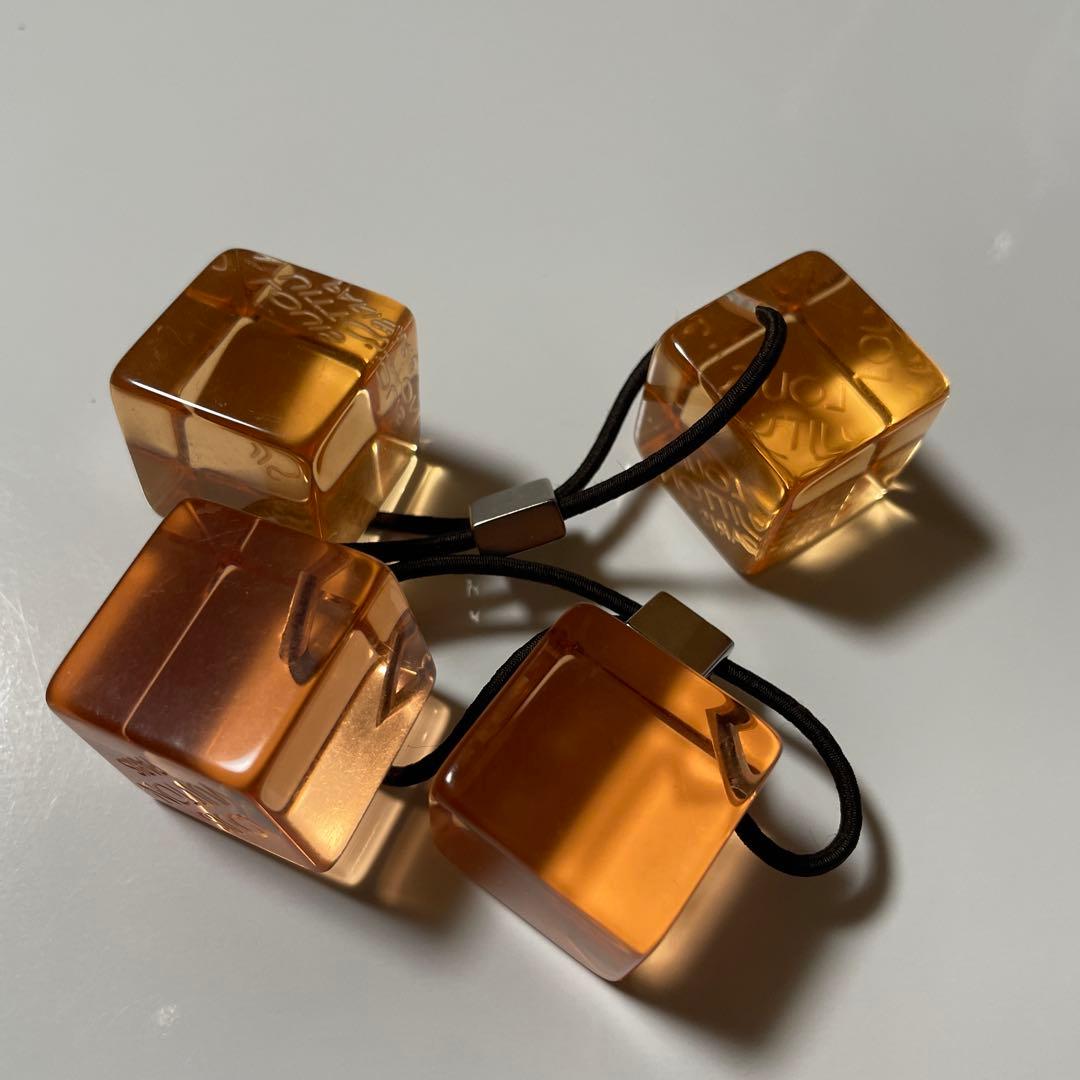 ルイヴィトン キューブ ヘアゴム