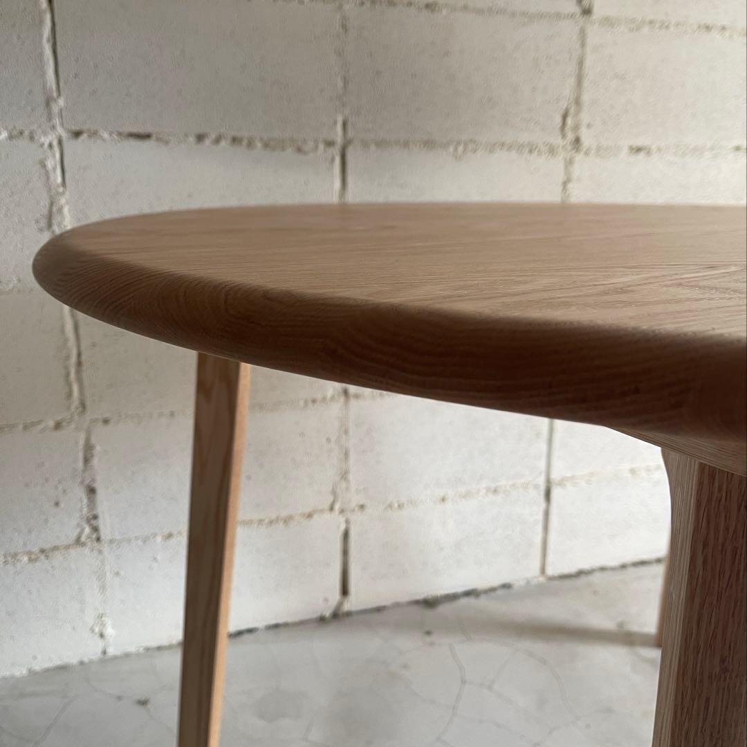 美品　MOMO NATURAL ダイニングテーブル　オーク無垢　ラウンドテーブル