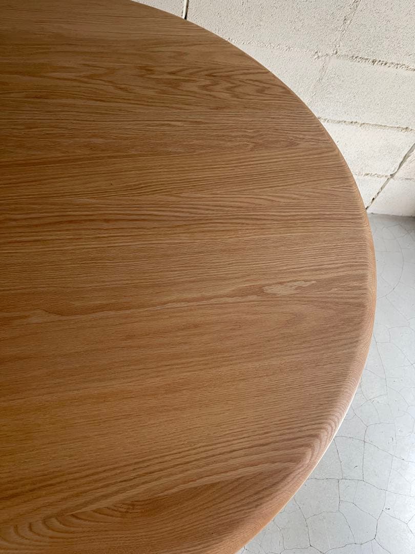 美品　MOMO NATURAL ダイニングテーブル　オーク無垢　ラウンドテーブル
