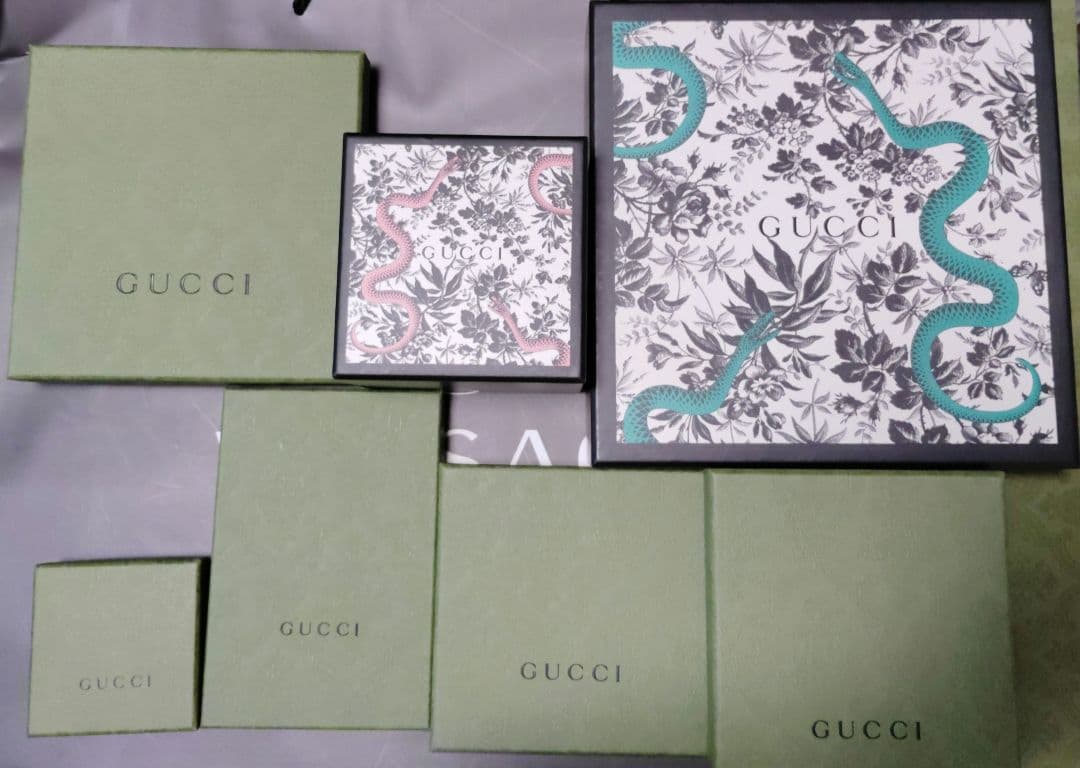紙袋　ショッパー　エコバッグ　ギフト　GUCCI　プレゼント　ラッピング