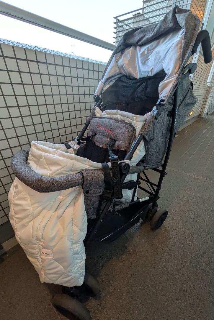 Kinderwagon 2人乗りベビーカー グレー　双子　日本育児　シティポップ