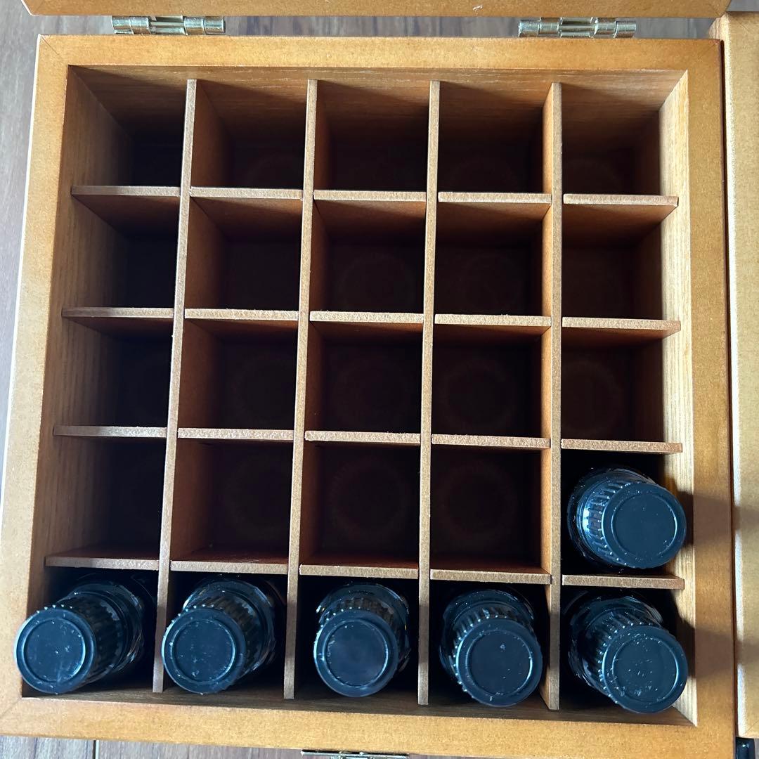 ドテラ　エッセンシャルオイル木箱付き2ケース